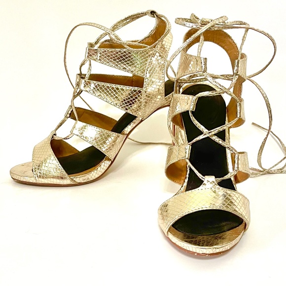 Women's high heel shoes size 7 - Picture 3 of 5